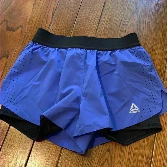 Reebok - Picture 1 of 3